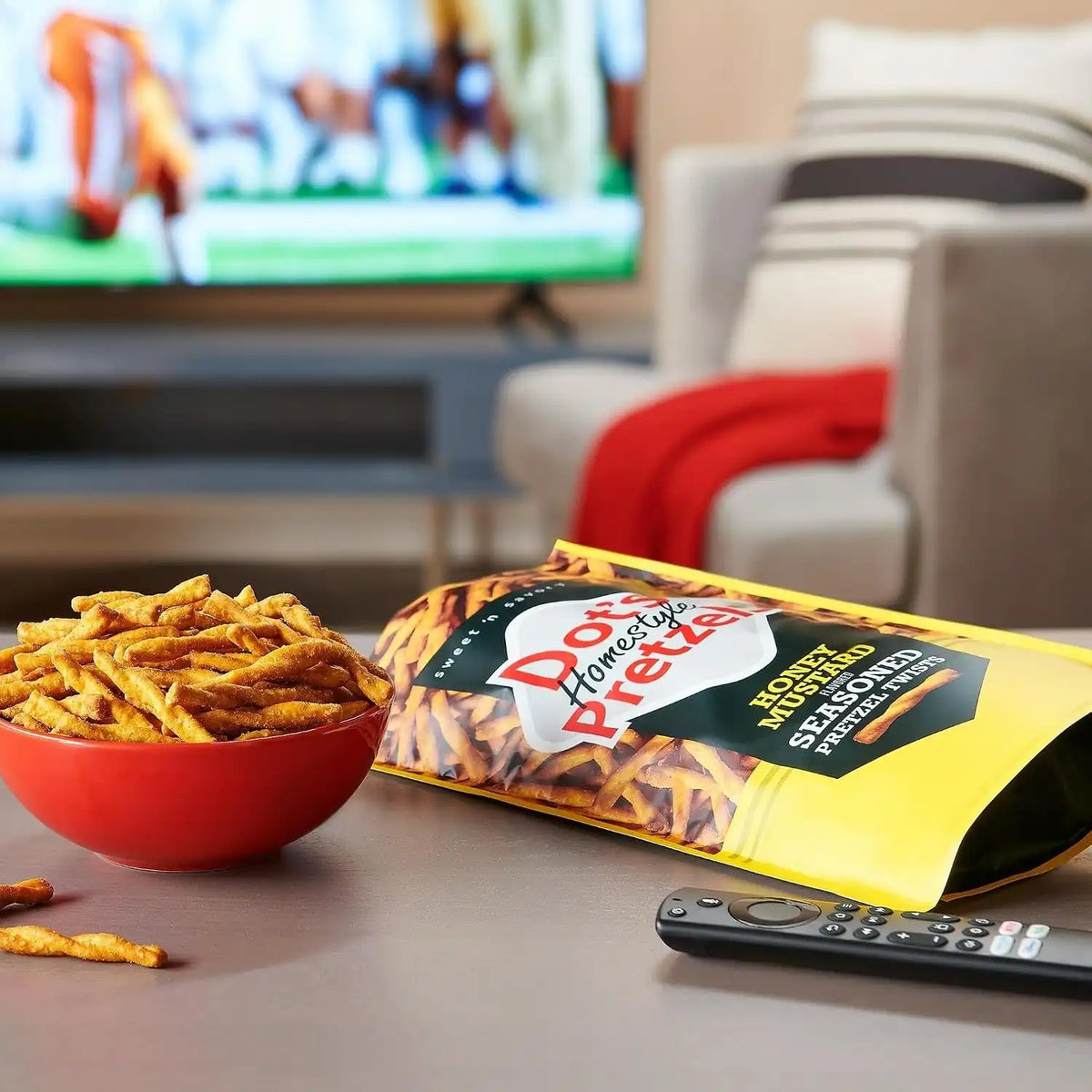 Dot's Pretzels Honey Mustard Seasoned Pretzel Twists Snack Bag, 16 oz