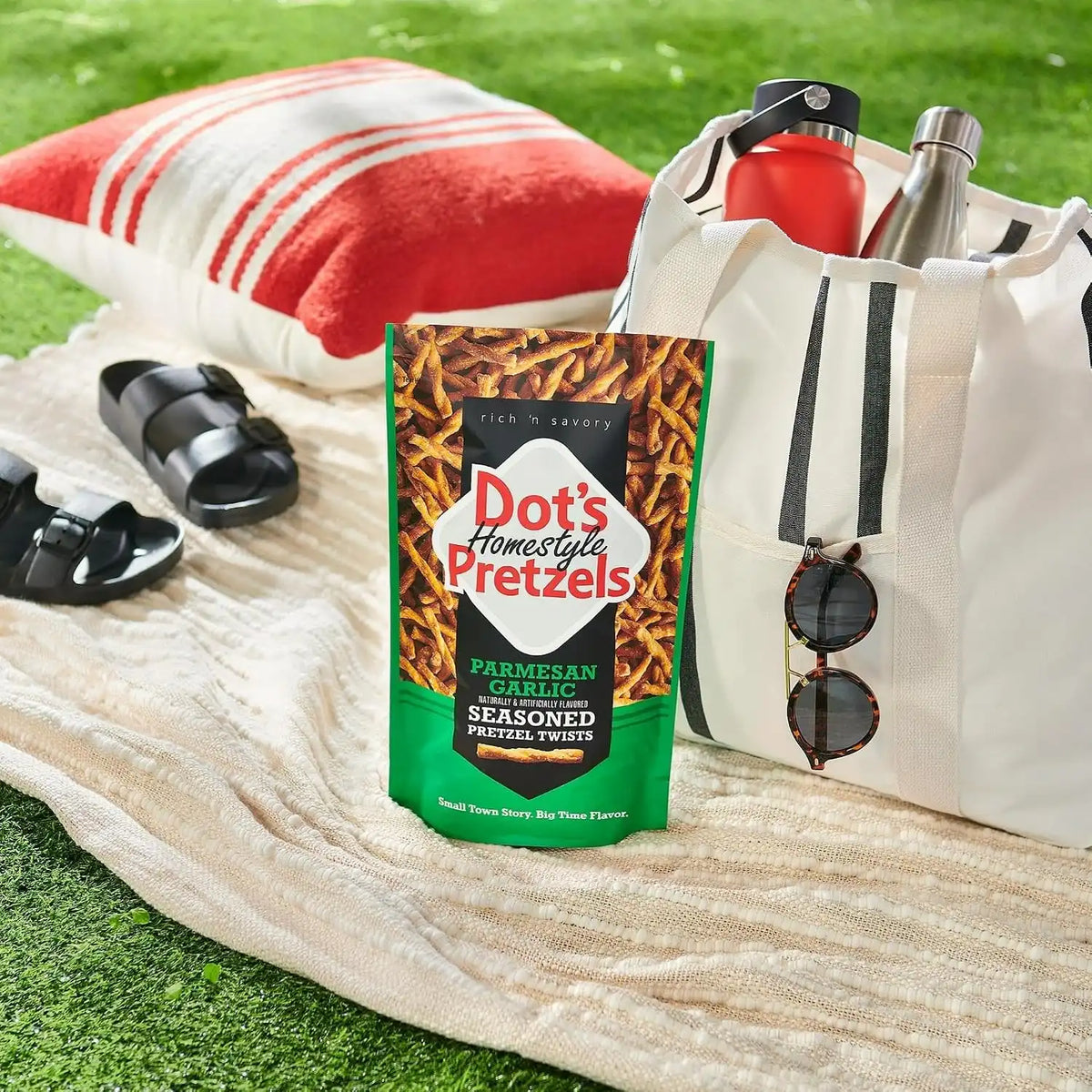 DOT'S Pretzels Parmesan Garlic Flavored Seasoned Pretzel Twists Bag, 16 oz